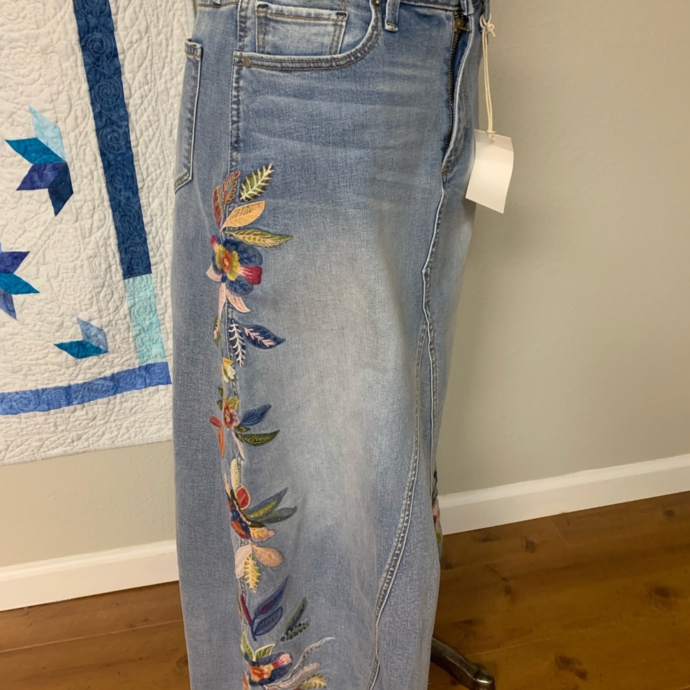 Free People Driftwood Embroidered Denim maxi Skirt size Large